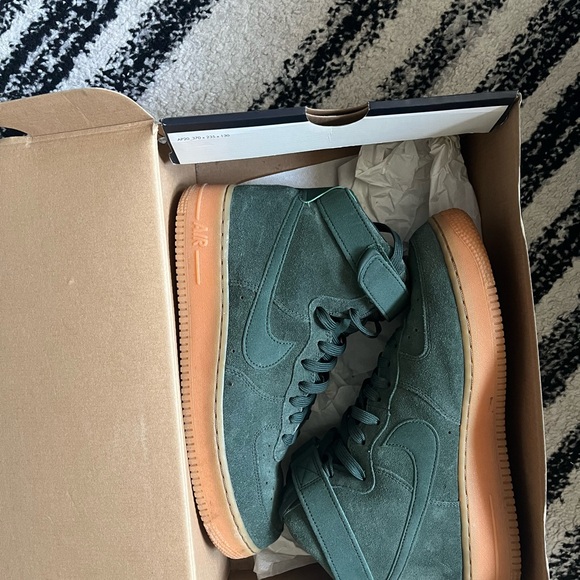 Nike High Top AF1. - Picture 4 of 4